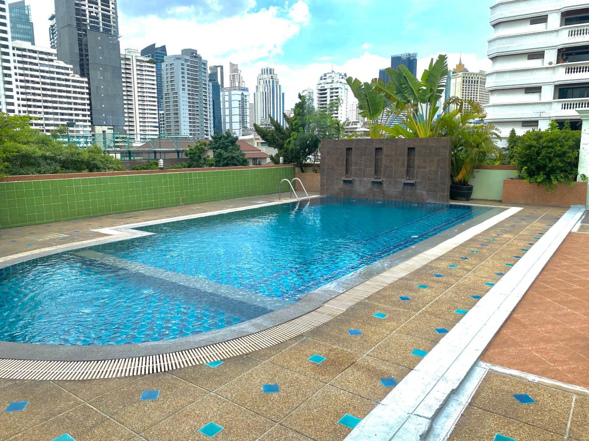 Woraburi Sukhumvit Hotel Бангкок Экстерьер фото