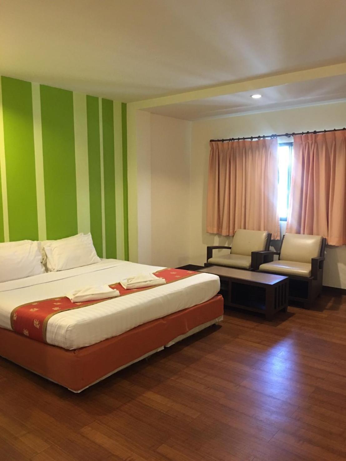 Woraburi Sukhumvit Hotel Бангкок Экстерьер фото